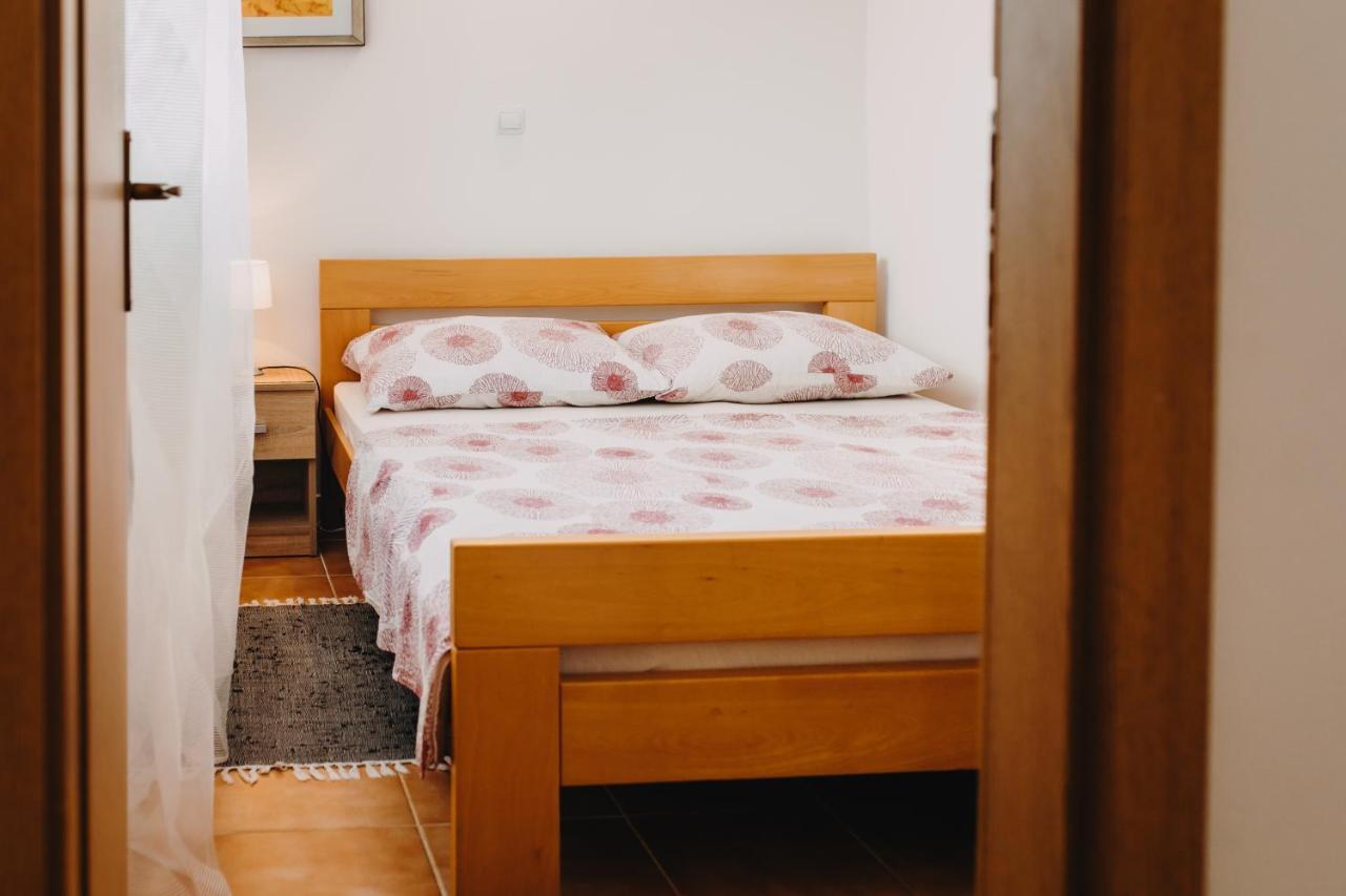 Apartmani Melem Stari Grad  Buitenkant foto